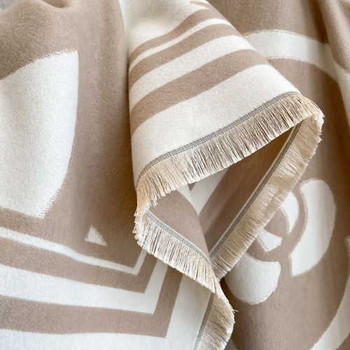 Autumn and winter new camellia scarf for women European and American style imitation cashmere square scarf thickened air-conditioned room warm shawl cloak