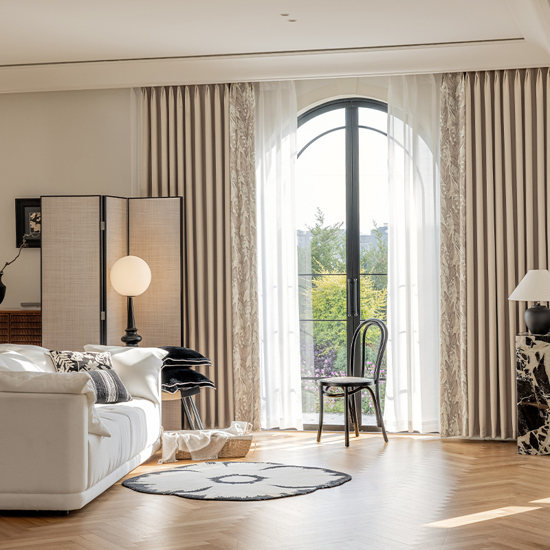 Nuevo tipo de madres y bebés gruesos Chenille cortina de aislamiento térmico de protección completa sala de estar dormitorio de lujo ligero aislamiento acústico cortina Shaoxing