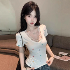 纯欲洋气V领蕾丝边拼接印花短袖t恤女夏辣妹修身收腰正肩别致上衣