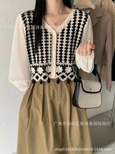 法式V领气质长袖雪纺衫女早秋镂空钩花拼接设计感小众短款上衣潮