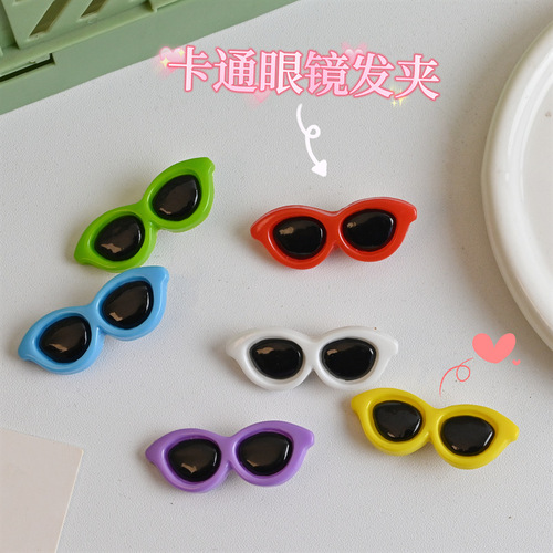 Cartoon sunglasses hair clip, cute and cute bangs clip, funny selfie side clip, broken hair clip, versatile hair clip for Japanese and Korean women
