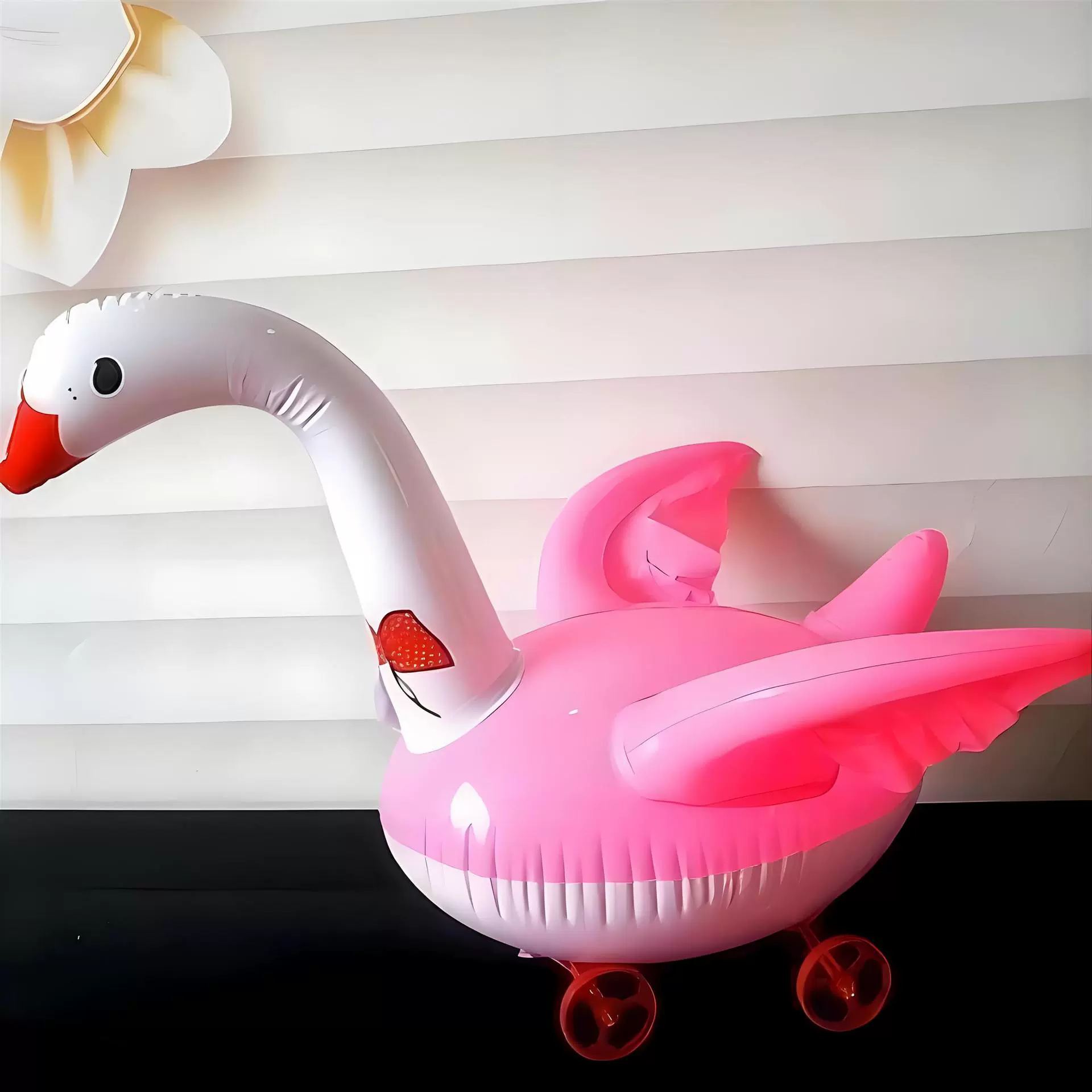 儿童拉绳充气大鹅带轮子轱辘的卡通拉线充气载物动物天鹅小拉车