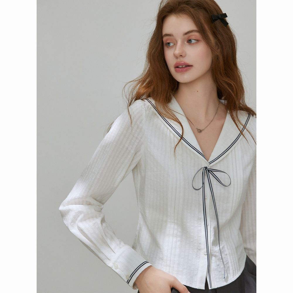 Autumn New White Shirt for Women with Navy Collar, Simple Commuter Thin Top, Nautical Style Outfit [Finished on the Day of the Month]