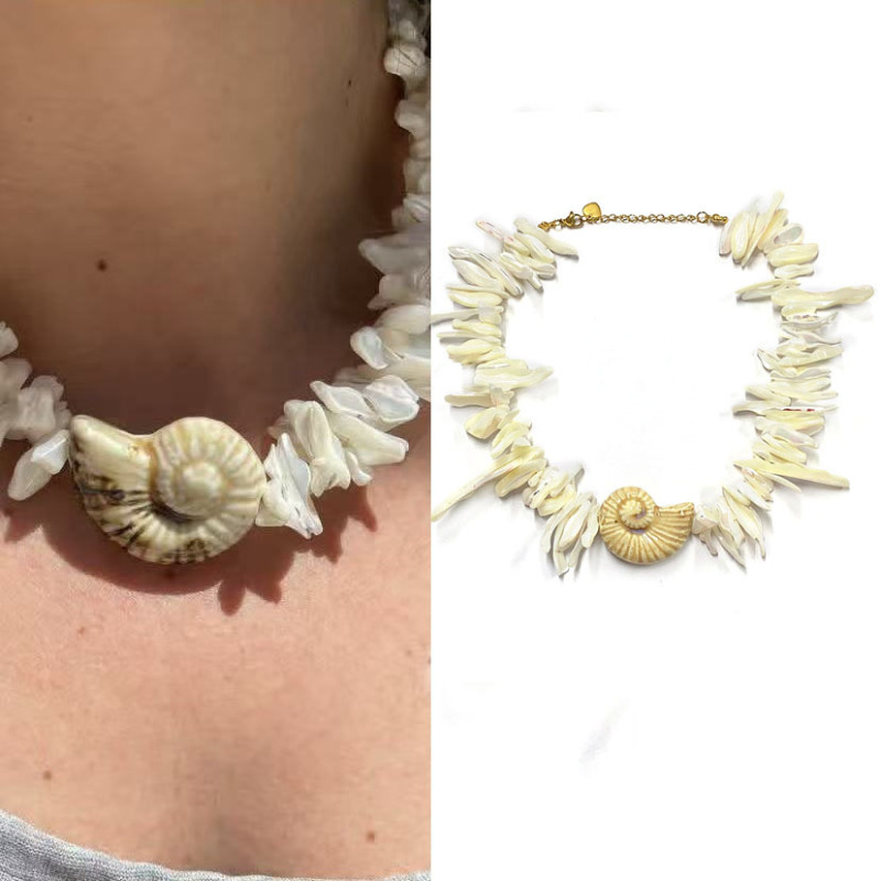 焦糖色串珠项链女简约陶瓷海螺艺术感锁骨链 on holiday necklace|undefined