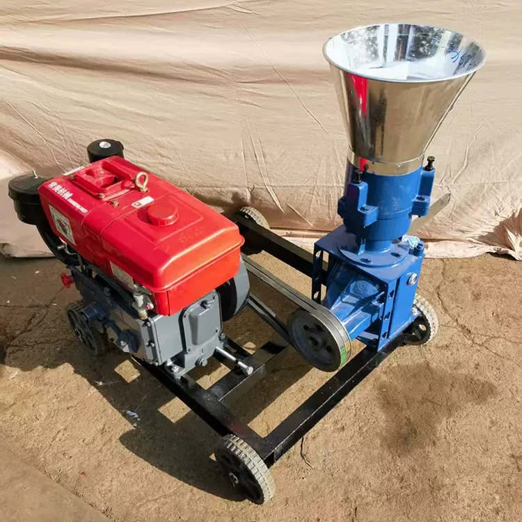 出口12马力柴油机饲料颗粒机260型猪饲料颗粒机玉米草料颗粒制造