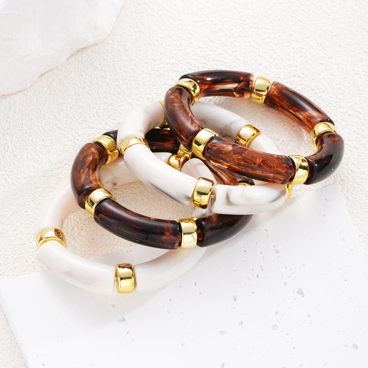 Europa y los Estados Unidos venta cruzada espejo pulsera de borde ancho simple personalidad exagerada brillante lujoso pulsera de resina de alta calidad