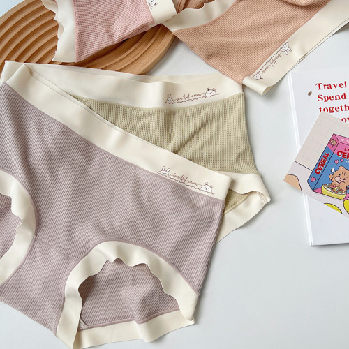 Modal Seamless Mid-waist Cotton Comfortable Breathable Cotton Antibacterial Crotch Japanese Girls Large Size Underwear Women's Wholesale