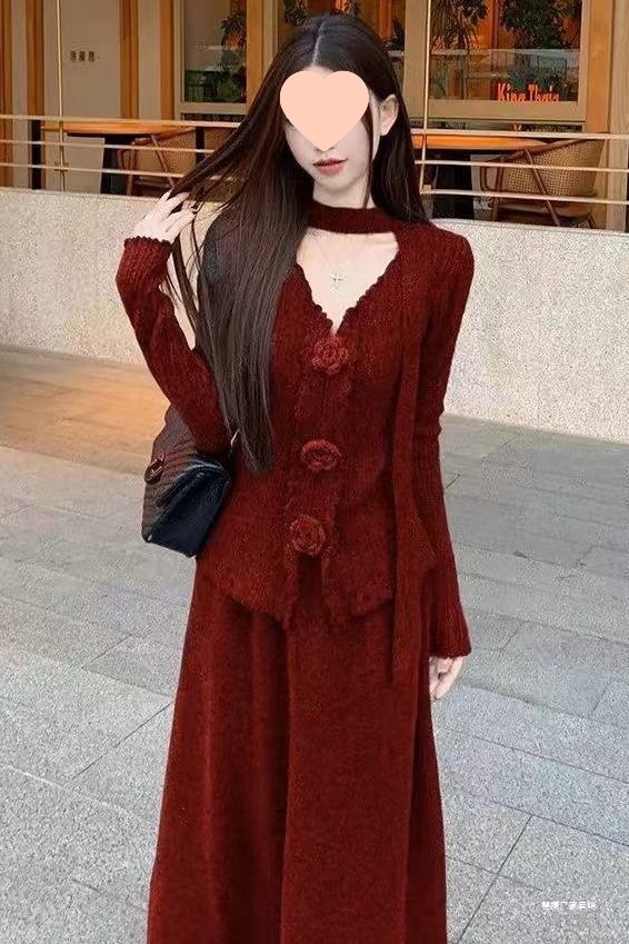 2025新款本命年战袍春节别致红色毛衣套装裙子一整套过年穿搭