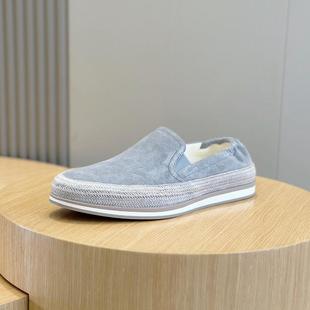 �߶˚W��վţƤ��ʿ����Ь���s���m����һ�_�ł��Բݾ������O��Ь