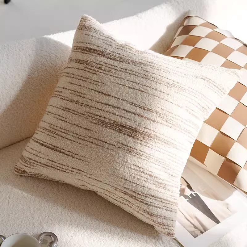 ↤↤↤Cashmere white background brown pencil pattern square 45x45cm↦↦↦