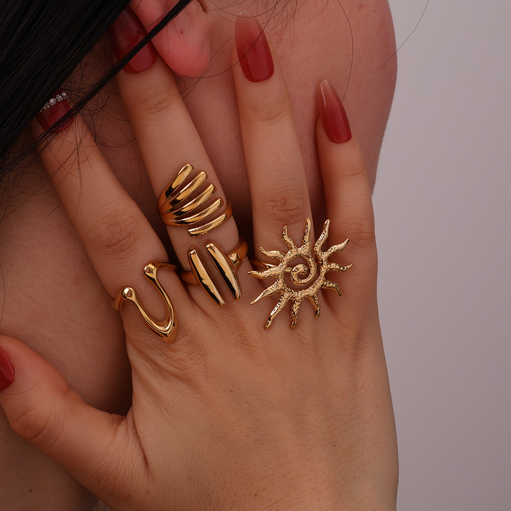 Women's Gender Plating Design Wholesale Jewelry Vintage Style Exaggerated Sun Titanium Steel Plating Rings