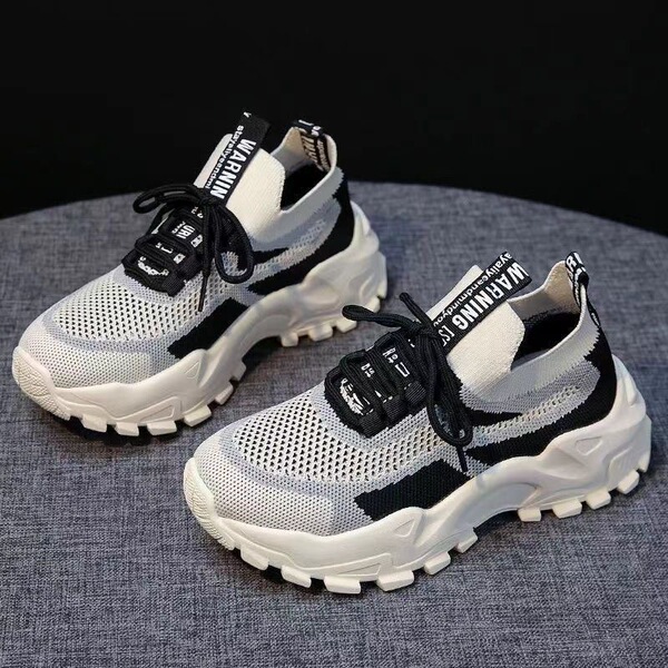 Casual ultra light summer breathable sneakers made of mesh