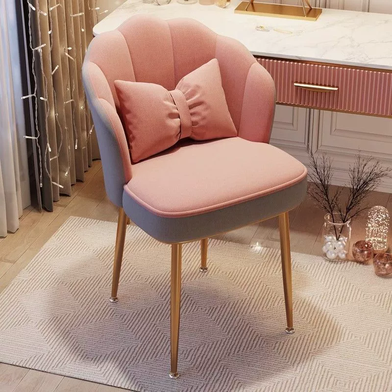 Стул для девочек спальня сети красный маникюр косметический стул гостиная стол стол стол стол табурет спинки высокого уровня светло-экстравагантный обеденный стул