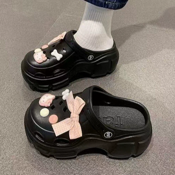 S688 hole shoes [Black] cloth flower Kati
