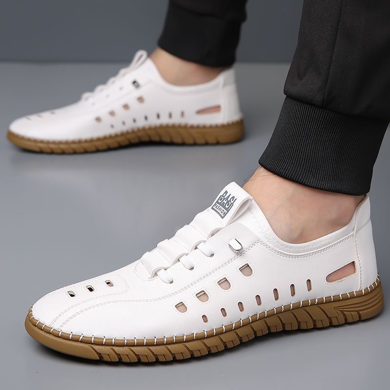 Sandalias de verano para hombre, zapatos de cuero casuales transpirables, zapatos blancos huecos y transpirables, zapatos con agujeros, sandalias de un solo pedal para hombre de suela blanda