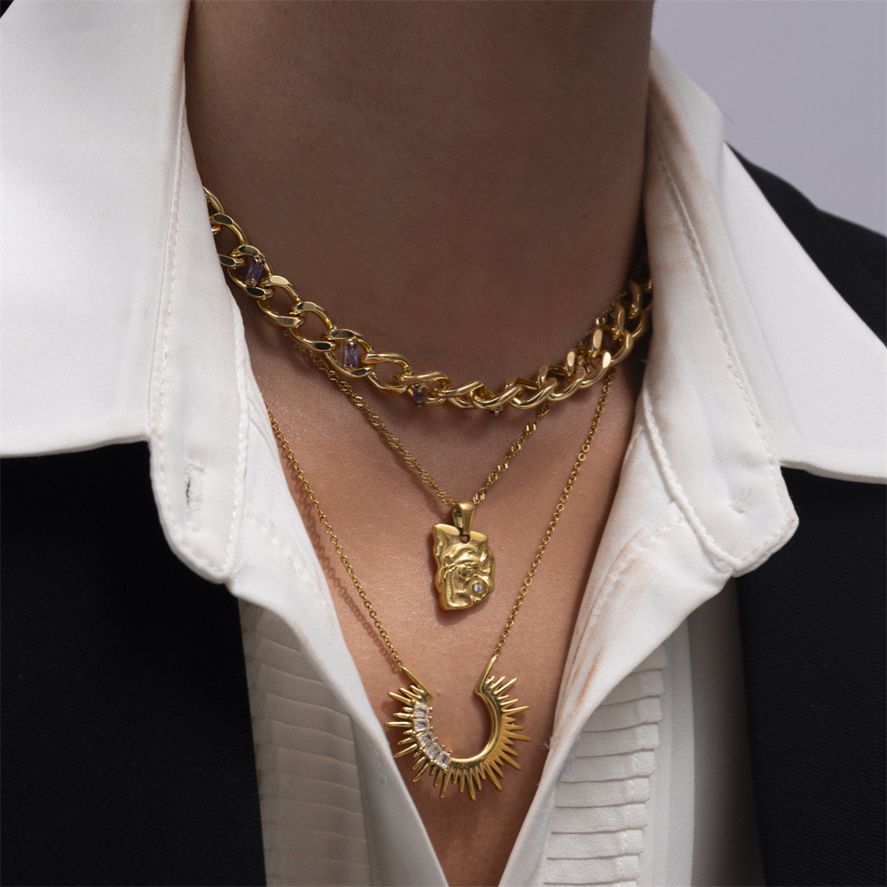 Nicho popular de Tai Na Europa y América collar de acero inoxidable simple sensación de alta calidad universal collar de acero de titanio cadena de clavícula para mujeres