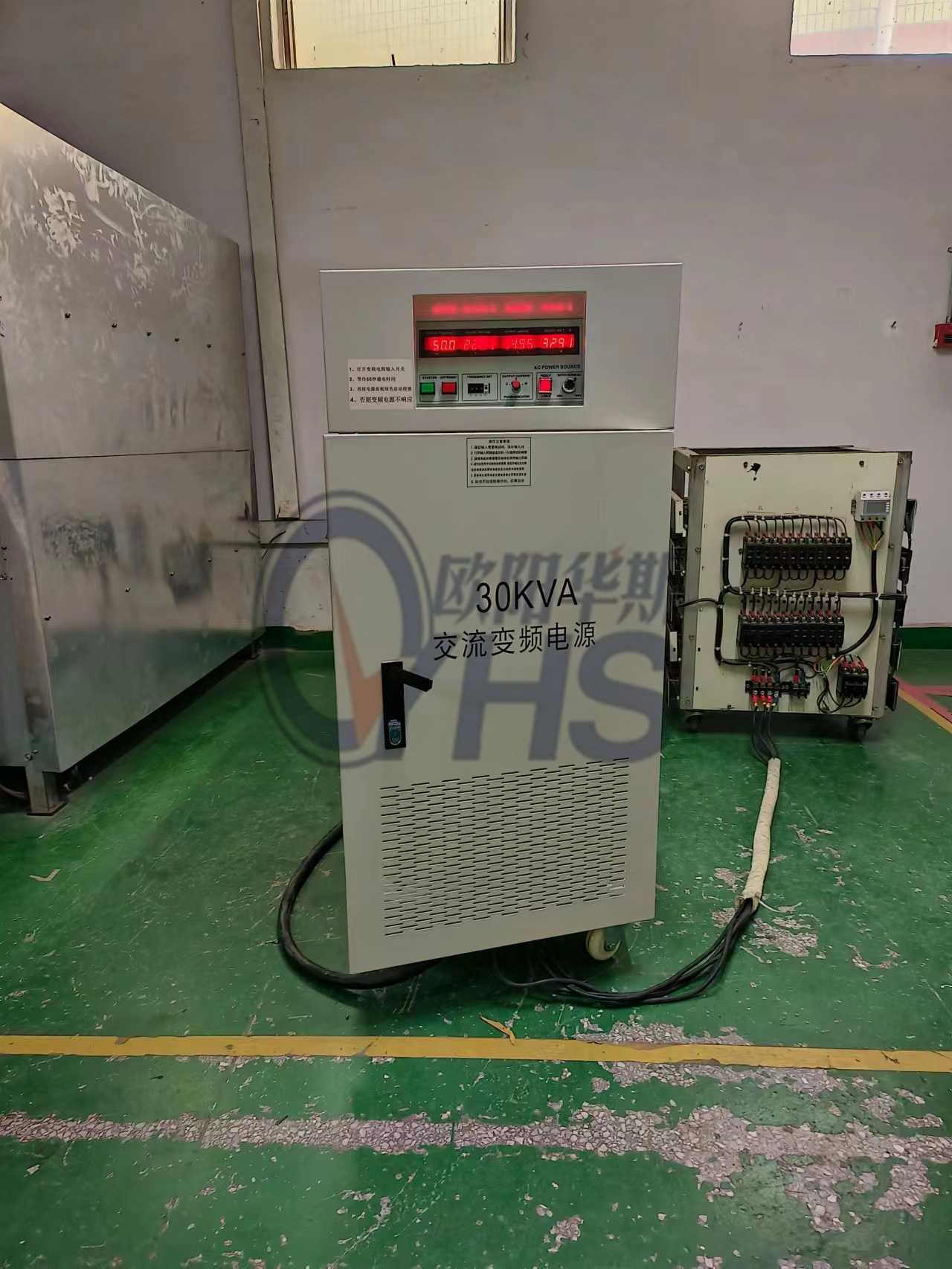 ŷ����˹����30KVA��Ƶ��Դ�������ɱ�������380V 60HZ�����50HZ