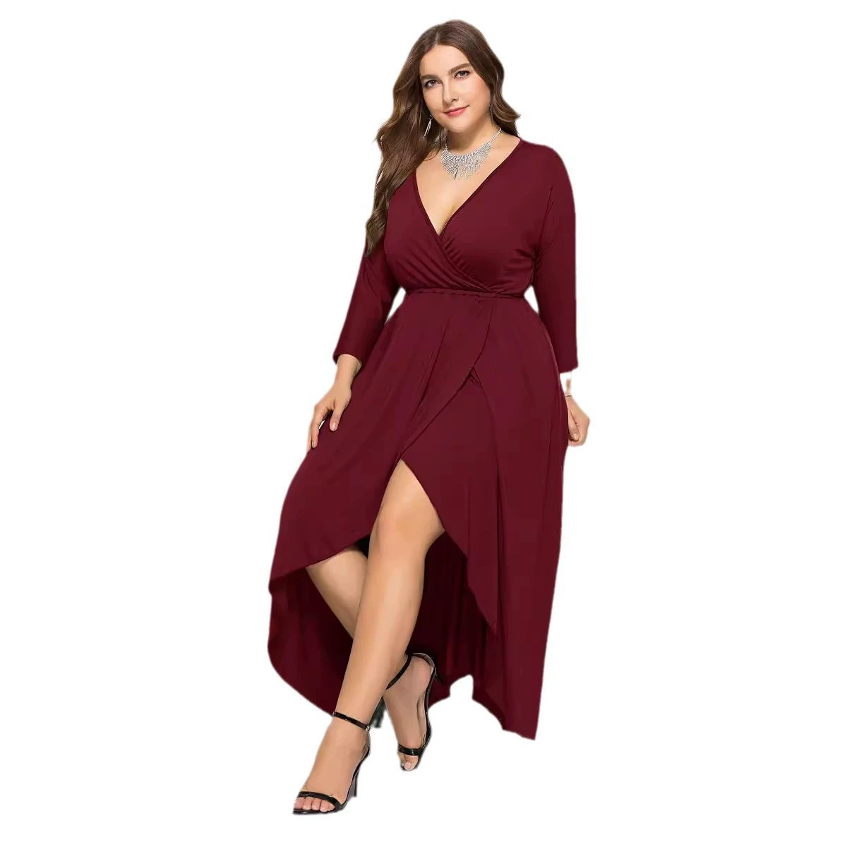 Полупрозрачное демисезонное женское платье деталями V-образного выреза, wrapping, акцент на бёдрах, 3/4 рукав, размеры XL–4XL
