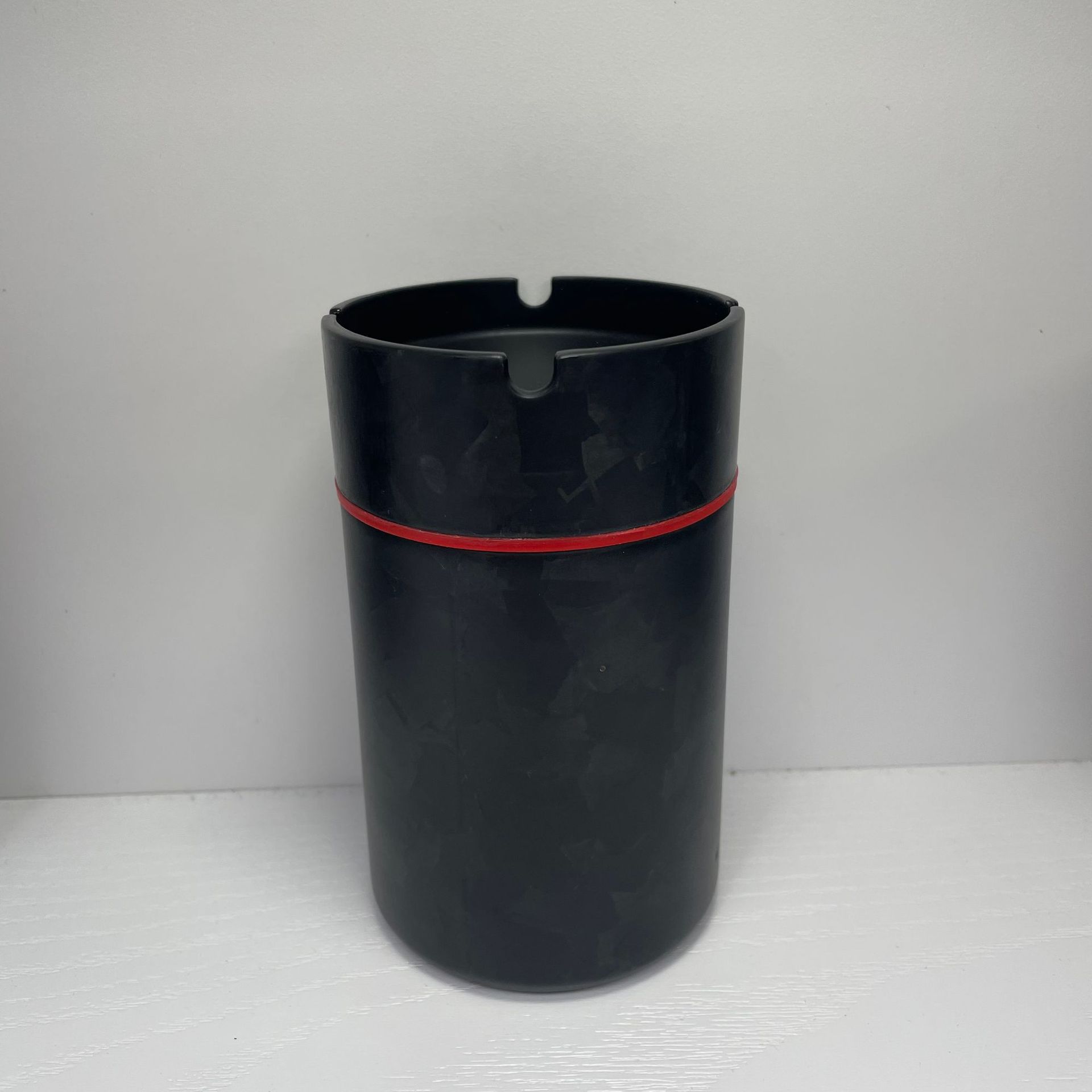 Carbon fiber car ashtray with lid stainless steel car ashtray stainless steel Universal personalized car ashtray