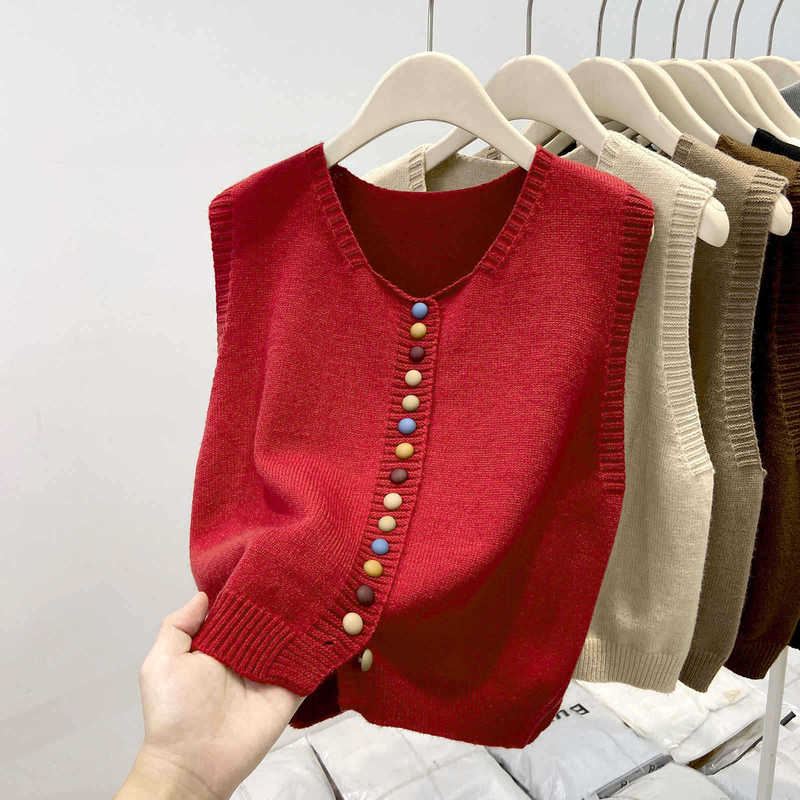 Korean-Style Rainbow Single-Breasted Knitted Vest Women's Sweater 2026 Spring Niche Layering Cardigan Angora Red Vest