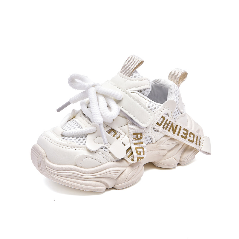 Zapatos deportivos para niños, zapatos casuales para padres, primavera de 2026 nuevos zapatos deportivos transpirables de moda para niños mayores en stock