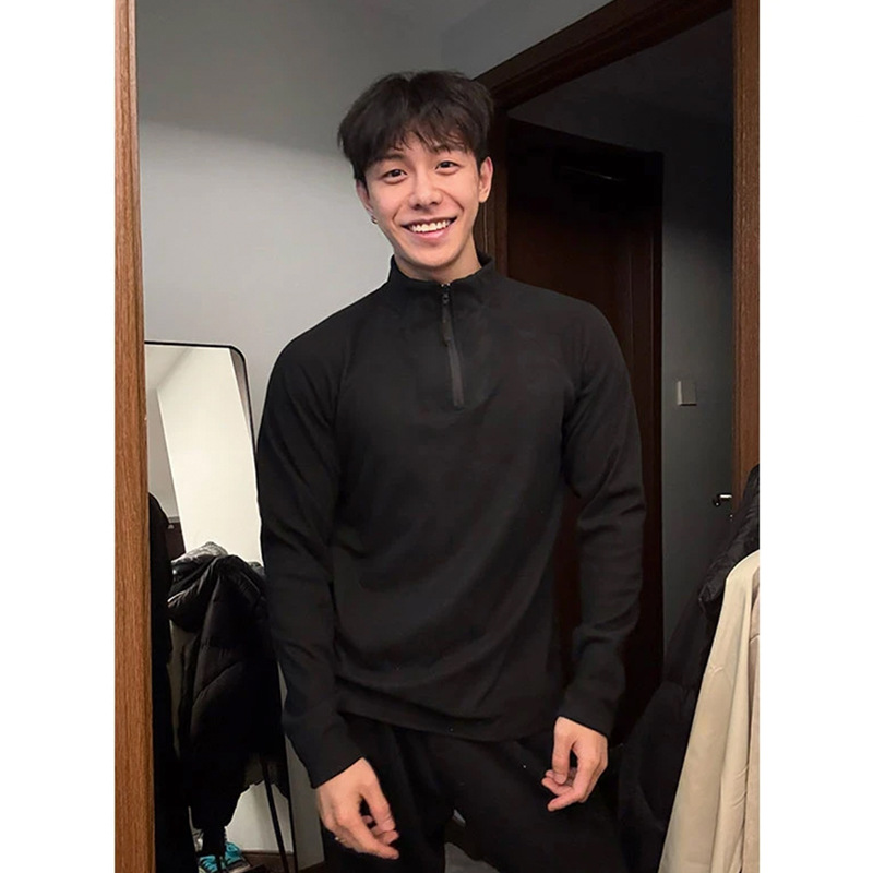검은색