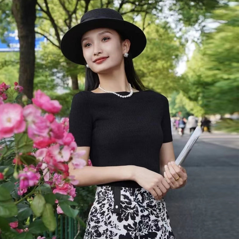 2026 Women's Spring and Summer Simple Pleated Textured Boat Neck Short-Sleeved Pullover Knit T-Shirt, Same Style as in Shopping Malls