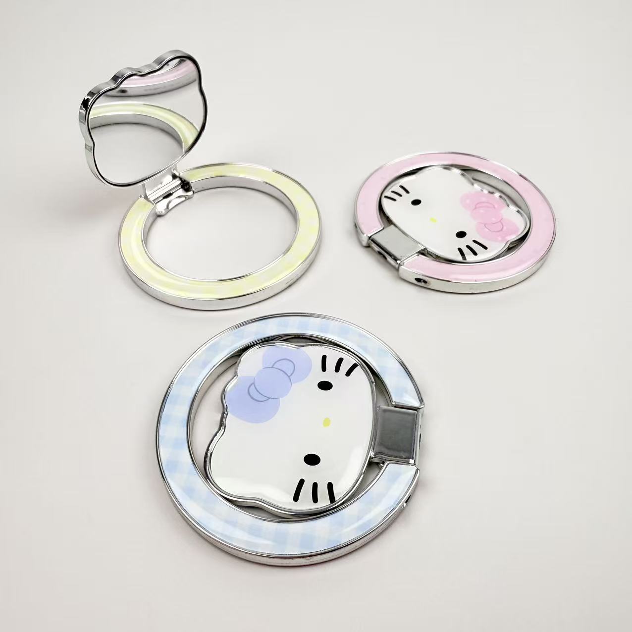 New Magnetic Cat Head Folding Mirror Mobile Phone Holder Electroplated Painted Glue Picture Bear Head Material Desktop Holder