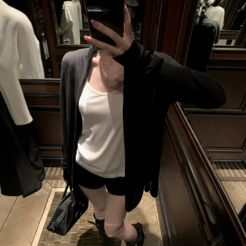 High-End Black Long-Sleeved Sun Protection Shirt for Women, New Spring and Summer Style, Loose-Fitting Air-Conditioning Cardigan, Thin Jacket for Women High-End Black Long-Sleeved Sun Protection Shirt for Women, New Spring and Summer Style, Loose-Fitting Air-Conditioning Cardigan, Thin Jacket for Women