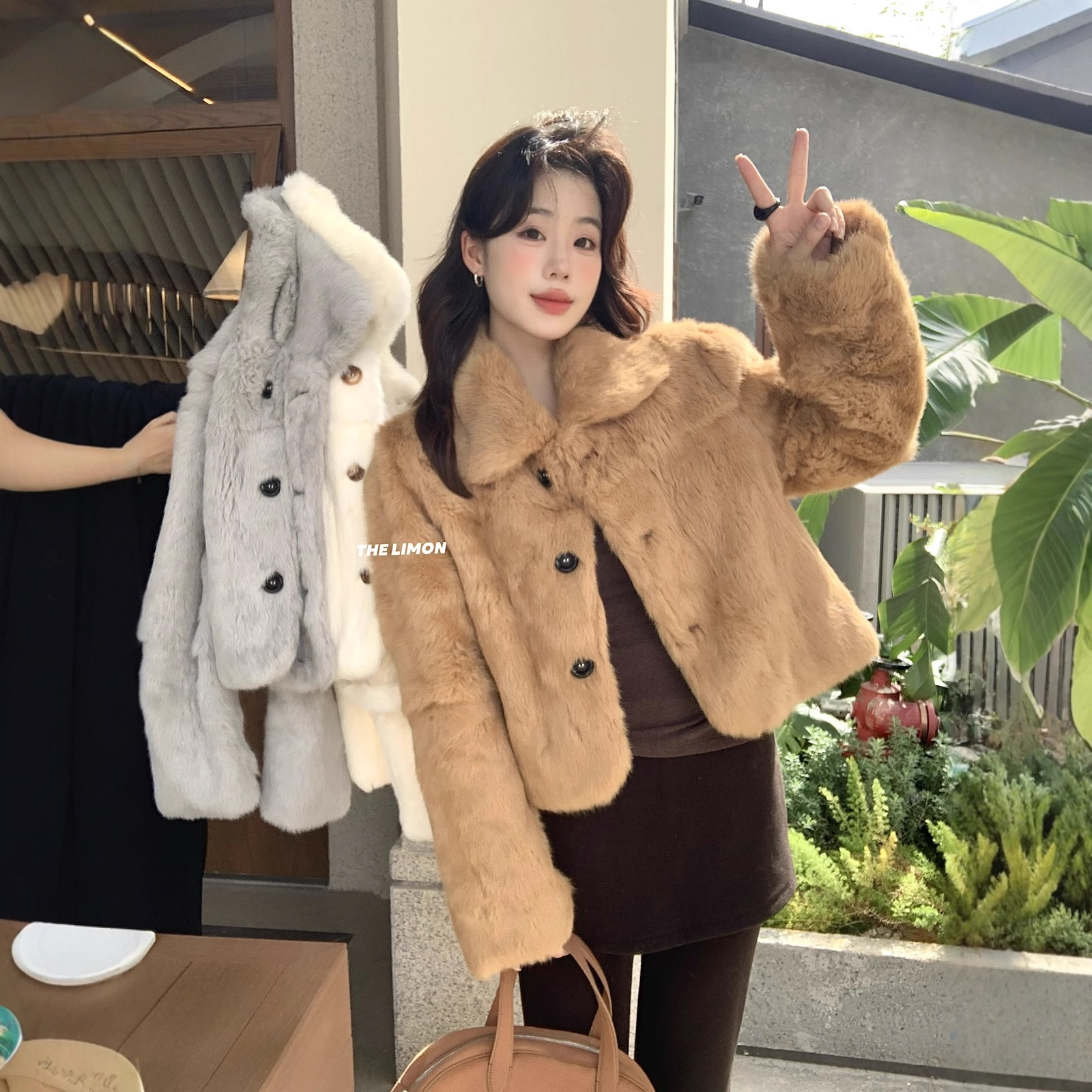 【High-Quality Order】High-End Rabbit Fur with a Soft, Misty Feel, Lapel Collar, Warm Fur (Contains 99% Rabbit Fur)