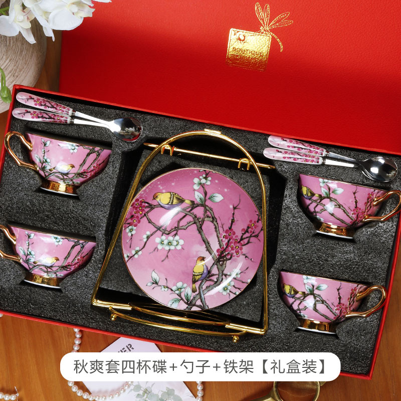 China de hueso estilo europeo taza de café traje de alta gama exquisito pequeño lujo británico tarde juego de té caja de regalo al por mayor