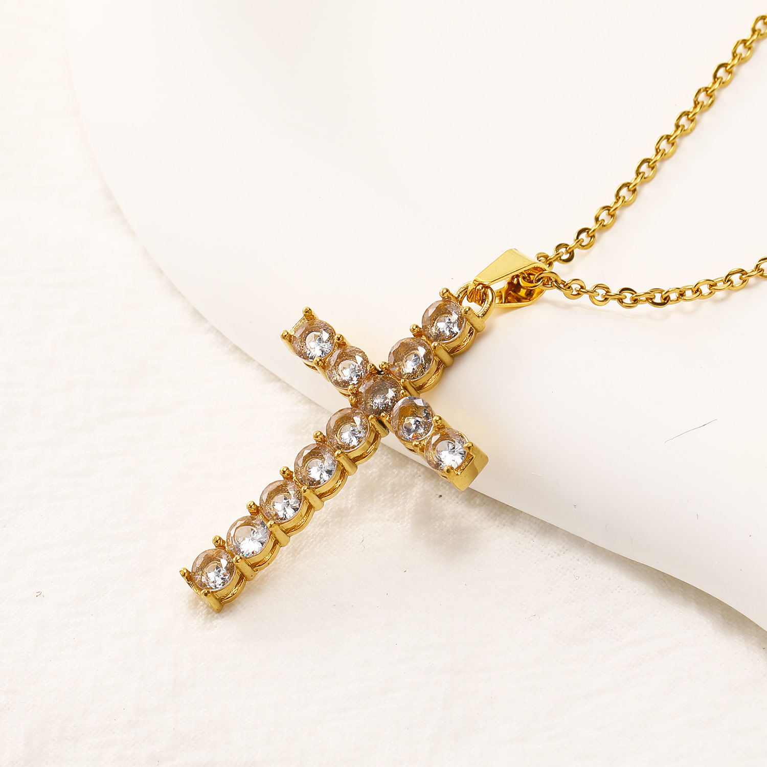 Χάλυβα Τιτανίου Κομψός Σταυρός Ηλεκτροπλασιασμός Ινλεί Ρηνανόστινο Κολιέ Κρεμαστής display picture 13