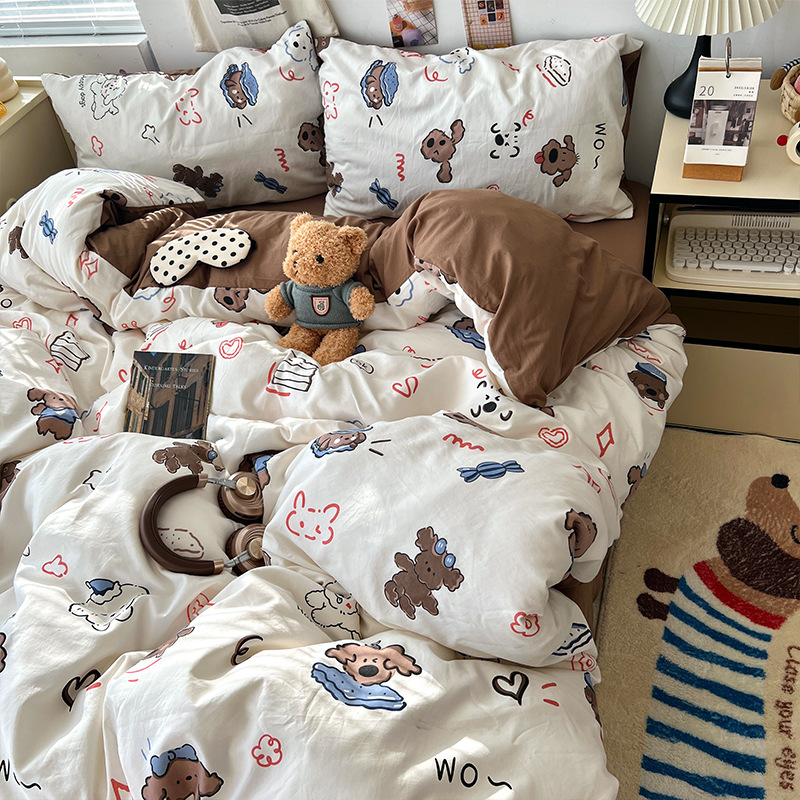 Cama de cuatro piezas de madres y bebés de clase A sábanas de algodón cubierta cama de dormitorio de estudiantes de tres piezas de cama