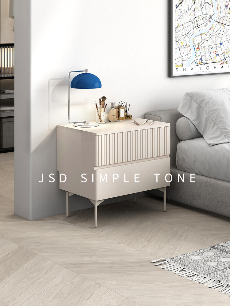 ✅简色调法式奶油风实木床头柜家用主卧小巧网红款床边柜无线充粉