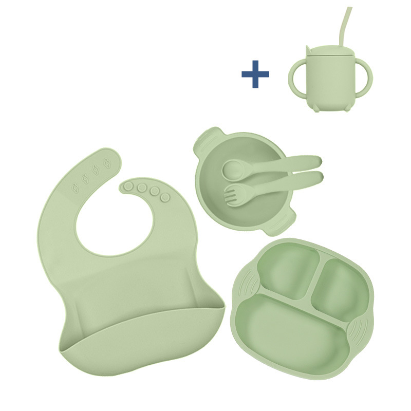 Nuevo traje de vajilla de suplemento alimenticio para niños transfronterizos Placa de silicona tazón tenedor cuchara babero taza de seis piezas conjunto de vajilla de alimentación