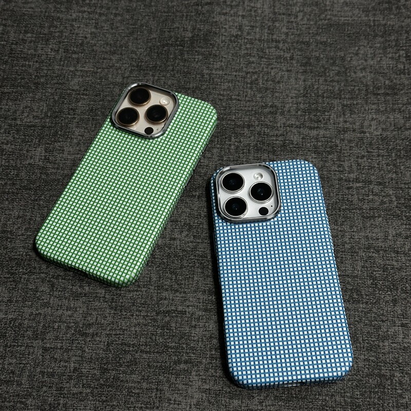 iPhone16promaxチェック柄プレーンレザー磁気電話ケースApple 15メタルフレーム超薄型保護カバーに適しています。|undefined