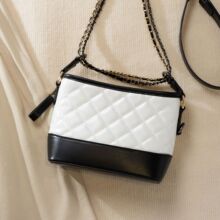 �羳���u����ͬ��С���L���˰��ٴ�μ�б��Ů�����朗l��ˮͰ��