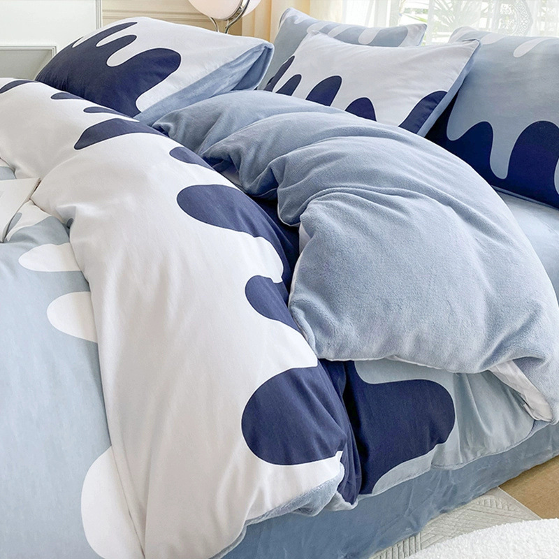 Juego de cuatro piezas de terciopelo de leche de algodón puro 2023 nuevo otoño e invierno más funda de edredón de sábana de terciopelo de coral juego de tres piezas