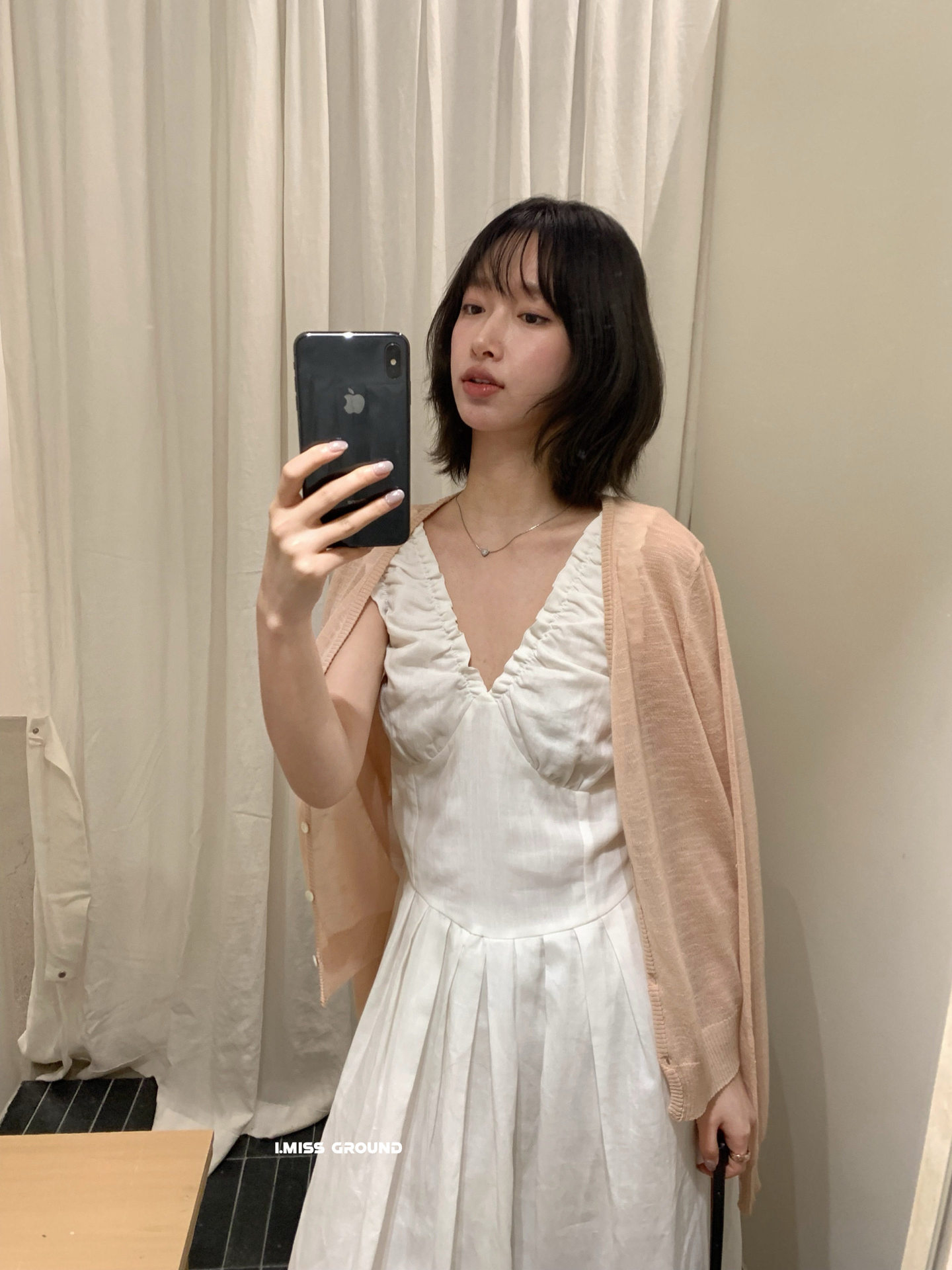 Đầm maxi nữ V xếp ly chất liệu Lyocell dáng A suông — màu trắng, yến mạch chi tiết 13