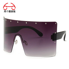 �ɂ�Ȧ ������B�wƬ���̫��R�W���r��һ�wƬ�L�R�Б�����L̫