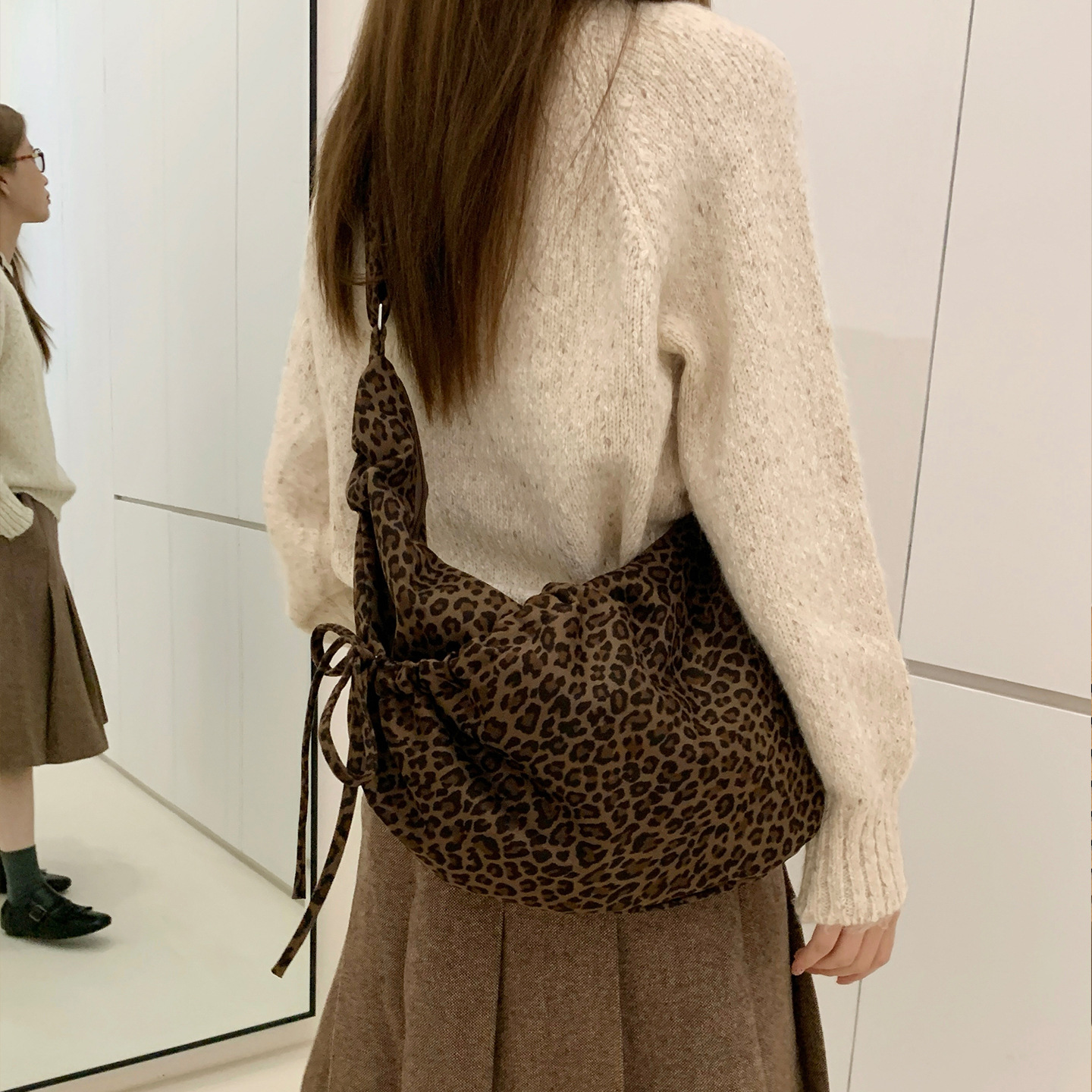 Korean Style Leopard Print Pleated Crossbody Bag For Women - New Autumn/Winter Versatile Hobo Tote Bag, Fashionable Commuter Underarm Bag