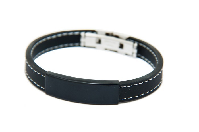 Pulsera de silicona de acero inoxidable de comercio exterior con letras pulseras simples para hombres y mujeres, hebilla de mariposa de cara negra ajustable, joyería pequeña