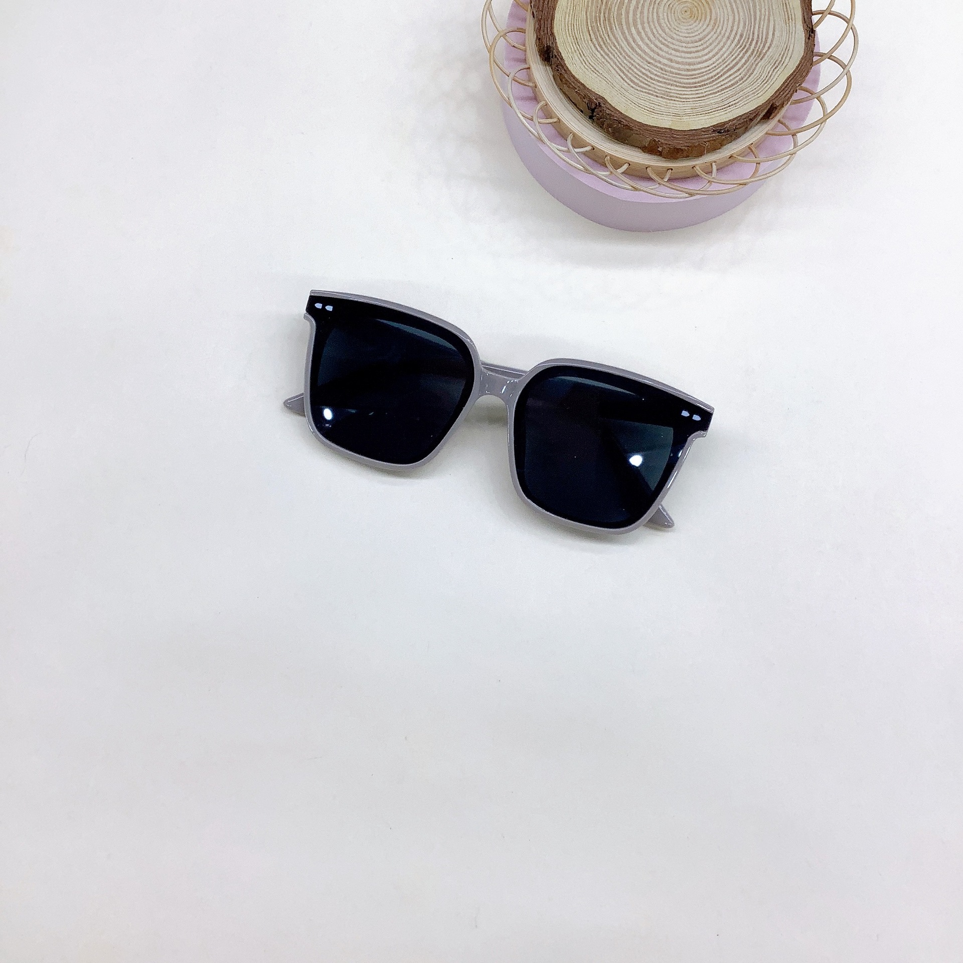 8EF16300988F0DC2043B24ECA730ED