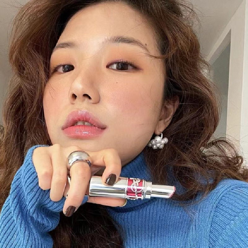 I blogger giapponesi e coreani di INS condividono lo stesso temperamento di nicchia, orecchini a forma di fiore di perle dolci, orecchini a forma di C staccabili_voghion.com