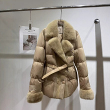 2025冬季新款欧货高端桑蚕丝白鹅羽绒服女中长款水貂毛领皮草外套