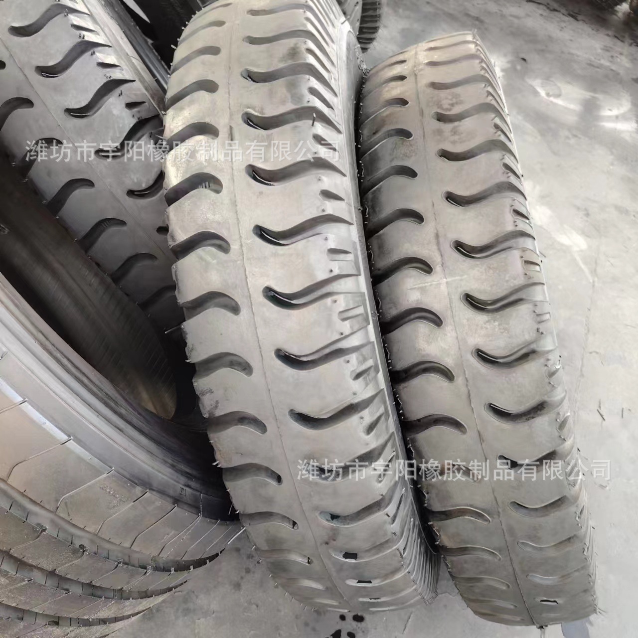 洒水车 羊角花纹8.25-20 拖拉机后斗载重轮胎