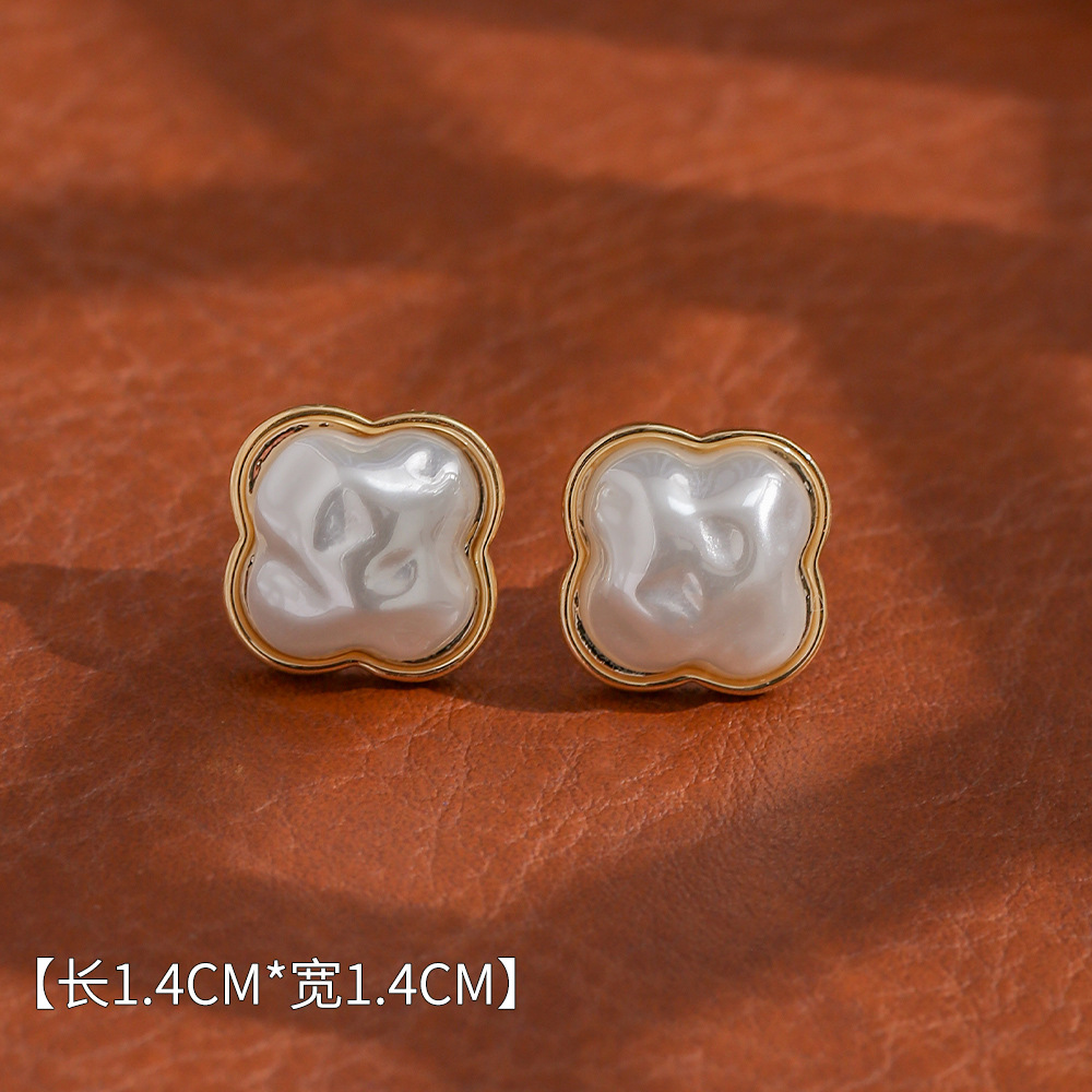 Fashionable earrings, silver 925 sample