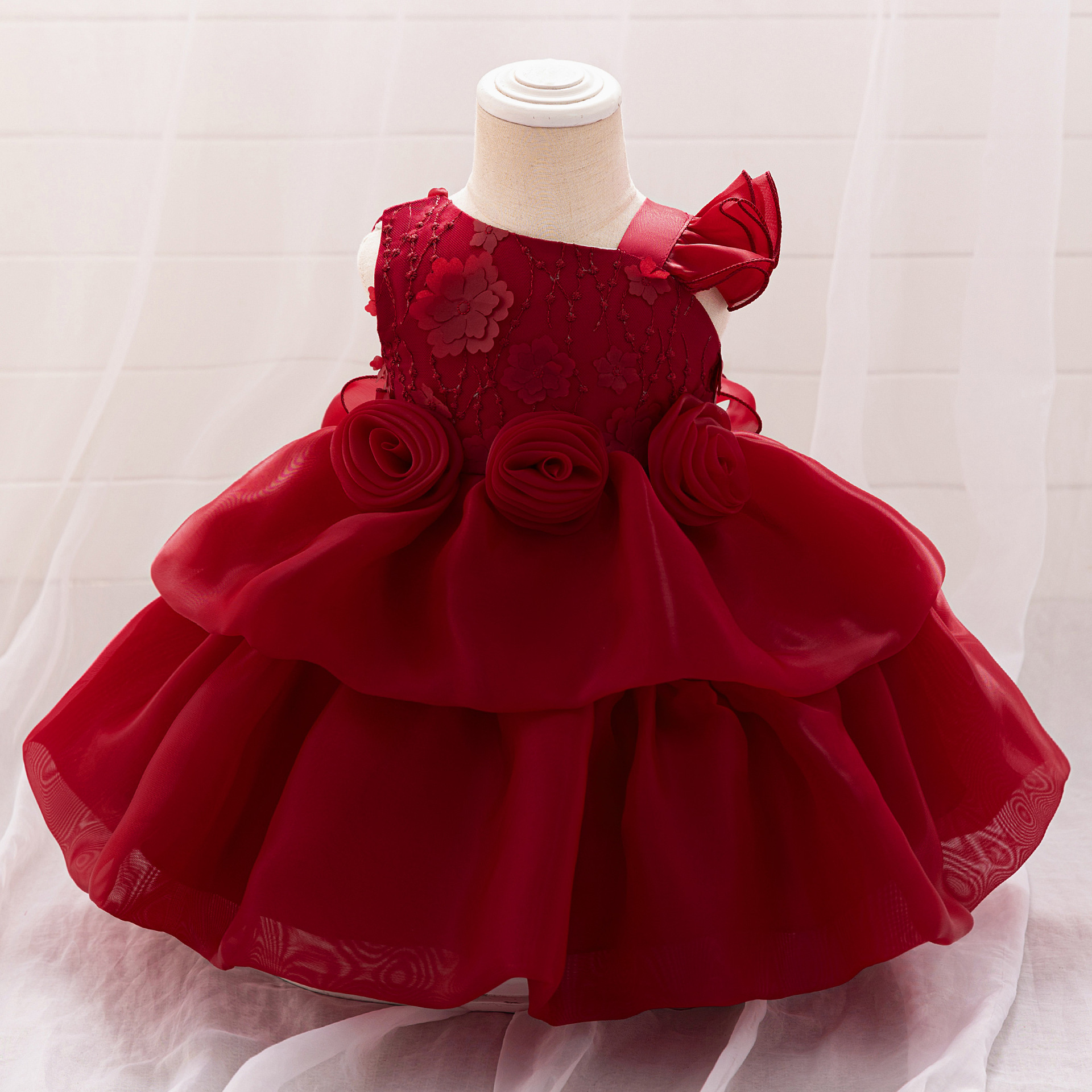 Vesta de princesa de niña transfronteriza, vestido de princesa de red rojo de Año Nuevo, vestido de cumpleaños para niños de 100 años