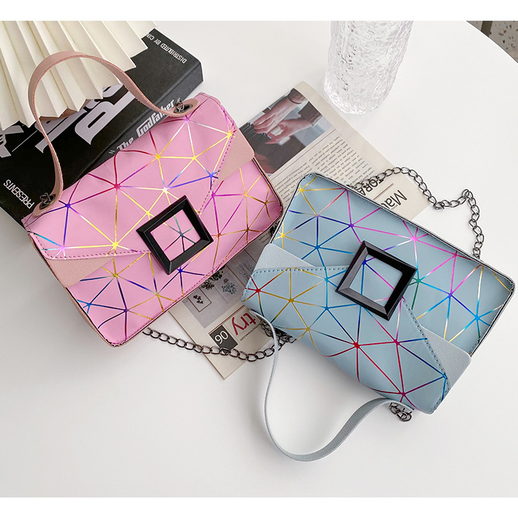 Women's Medium Pu Leather Geometric Stripe Fashion Printing Square Magnetic Buckle Crossbody Bag display picture 4