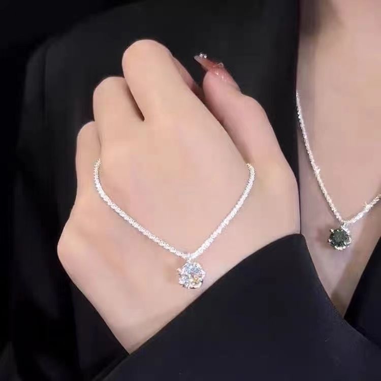 Internet Celebrity No Falling Sparkling Necklace Women's Ins Light Luxury Advanced Simple Exquisite Collarbone Chain Girlfriend's Birthday Internet Celebrity No Falling Sparkling Necklace Women's Ins Light Luxury Advanced Simple Exquisite Collarbone Chain Girlfriend's Birthday